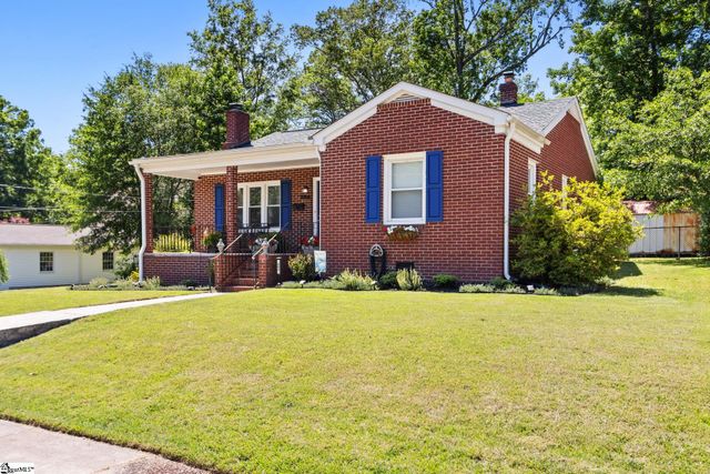 204 S Holland Street, Clinton, SC 29325