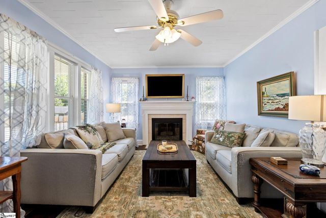 204 S Holland Street, Clinton, SC 29325