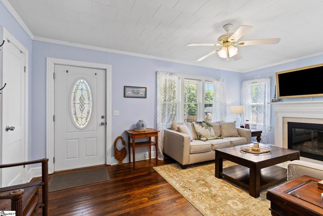 204 S Holland Street, Clinton, SC 29325
