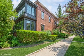 621 Hinman Avenue 2, Evanston, IL 60202
