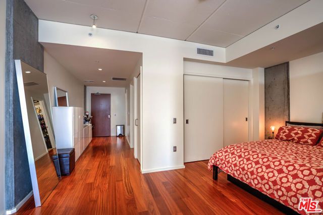 1155 S GRAND Avenue 707, Los Angeles, CA 90015