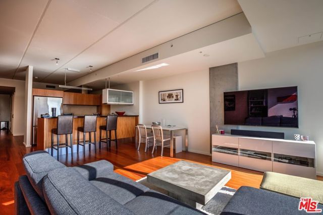 1155 S GRAND Avenue 707, Los Angeles, CA 90015