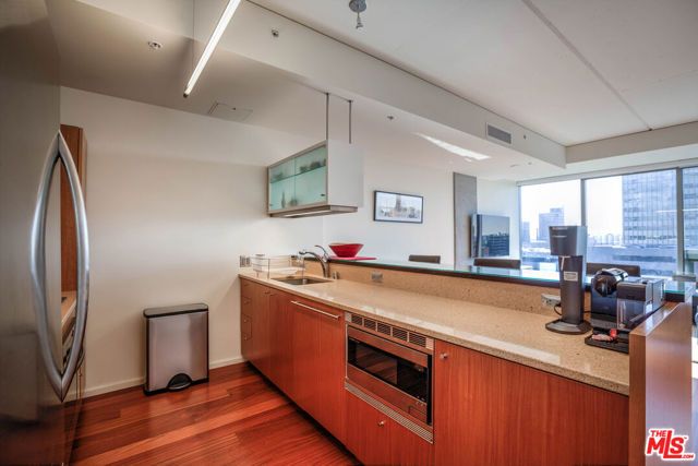 1155 S GRAND Avenue 707, Los Angeles, CA 90015