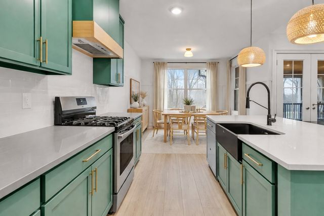 2140 Abiff Rd, Burns, TN 37029