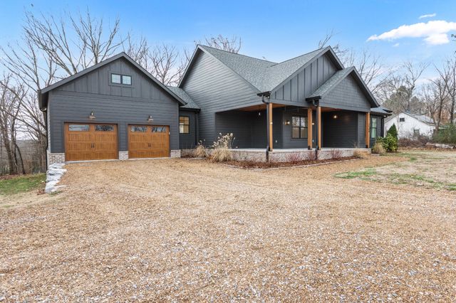 2140 Abiff Rd, Burns, TN 37029