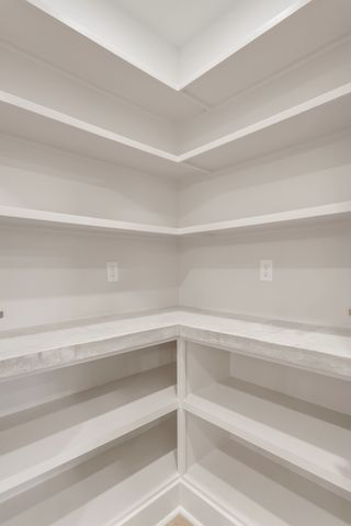 2140 Abiff Rd, Burns, TN 37029