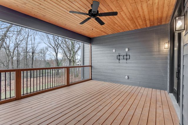 2140 Abiff Rd, Burns, TN 37029