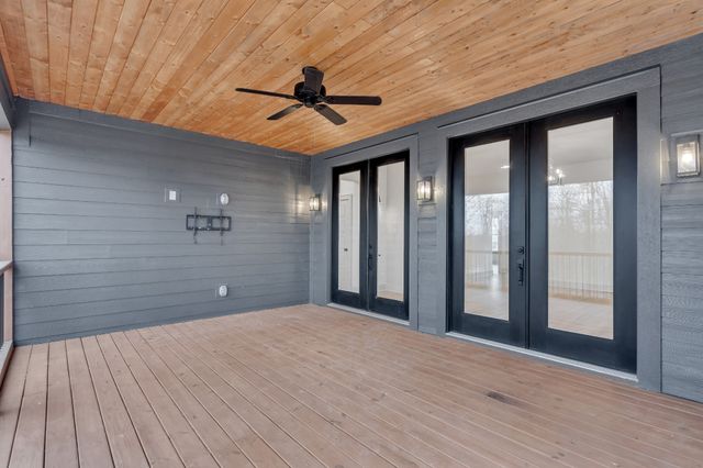 2140 Abiff Rd, Burns, TN 37029