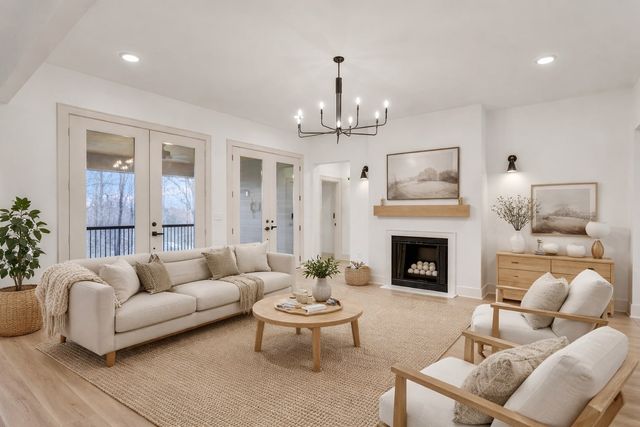 2140 Abiff Rd, Burns, TN 37029