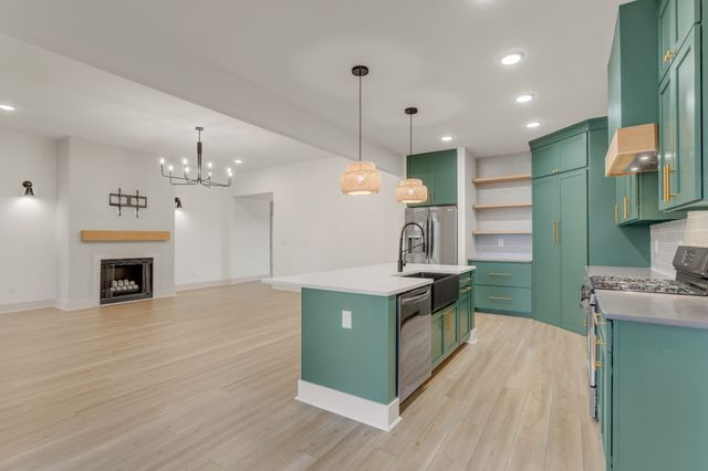 2140 Abiff Rd, Burns, TN 37029