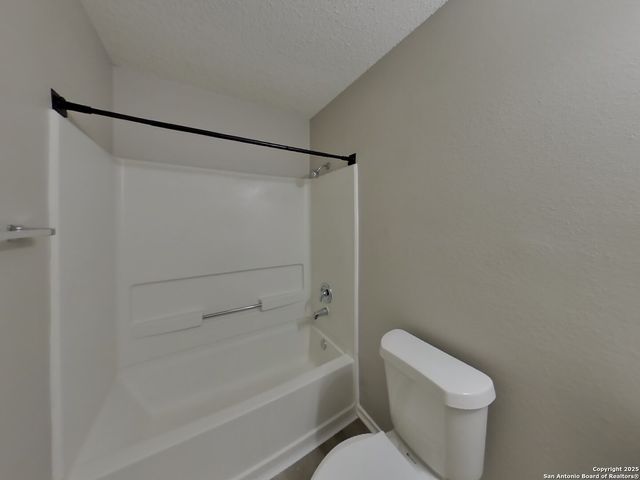 8230 Longhorn Ridge, Converse, TX 78109