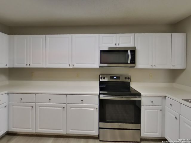 8230 Longhorn Ridge, Converse, TX 78109