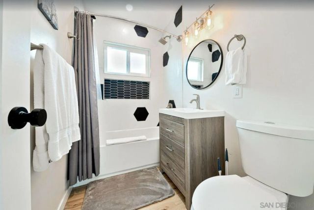 4754-56 Saratoga Ave, San Diego, CA 92107