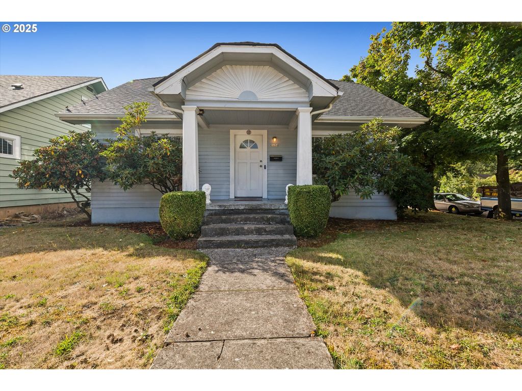 1654 N KILLINGSWORTH St, Portland, OR 97217
