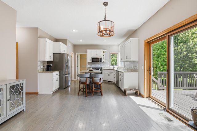 3774 Oxford Drive, Woodbury, MN 55125