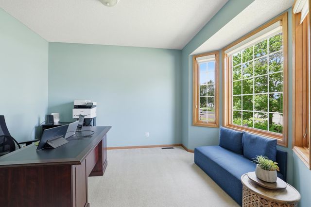 3774 Oxford Drive, Woodbury, MN 55125