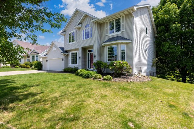 3774 Oxford Drive, Woodbury, MN 55125