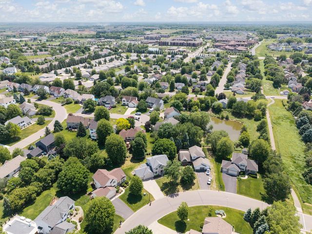 3774 Oxford Drive, Woodbury, MN 55125