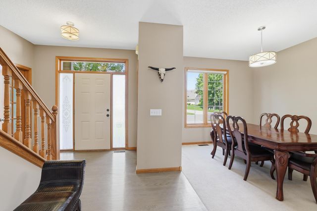 3774 Oxford Drive, Woodbury, MN 55125
