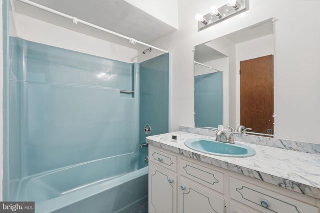 15901 OLD COLUMBIA PIKE, Burtonsville, MD 20866