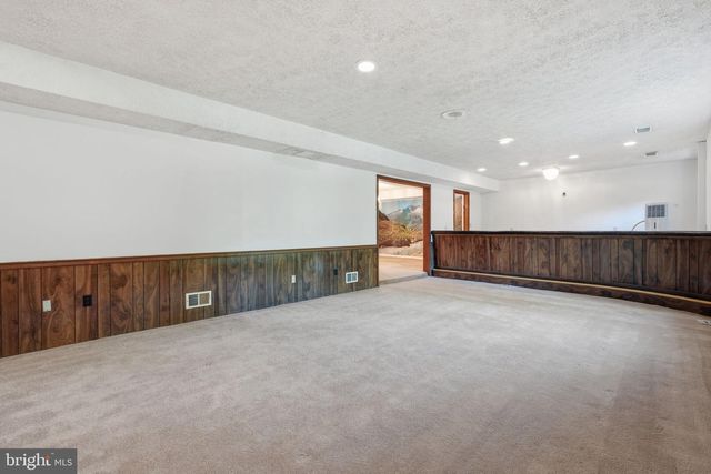 15901 OLD COLUMBIA PIKE, Burtonsville, MD 20866