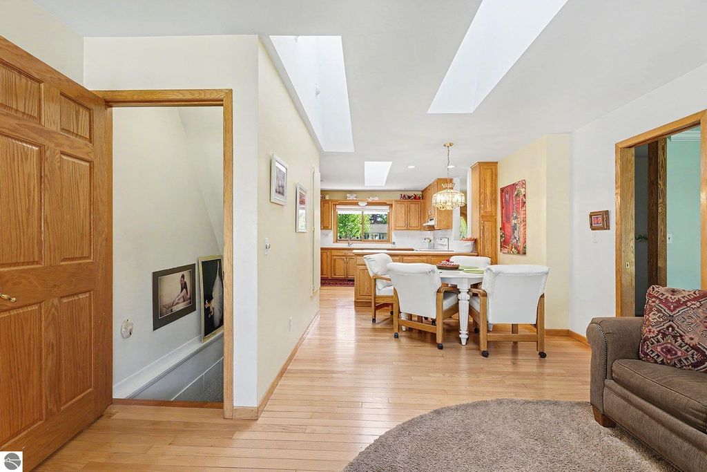 Image 22 of property listing at 1210 Glenwood Drive, Mt Pleasant, MI 48858
