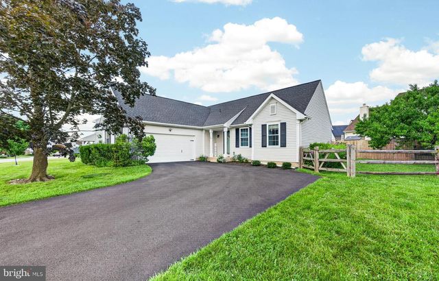 154 SUGARBERRY DR, New Castle, DE 19720