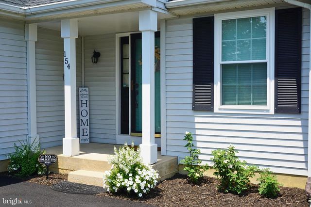 154 SUGARBERRY DR, New Castle, DE 19720