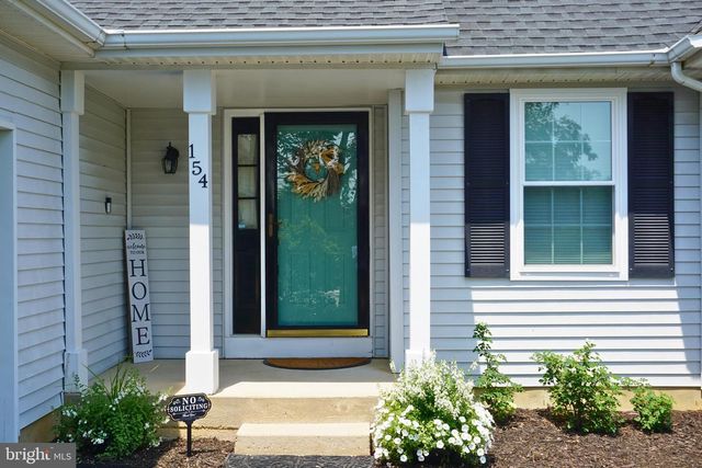 154 SUGARBERRY DR, New Castle, DE 19720