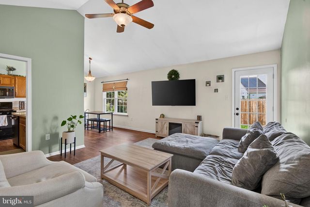 154 SUGARBERRY DR, New Castle, DE 19720