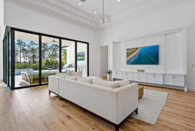 20063 SE Gallberry Drive, Jupiter, FL 33458