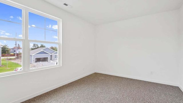 187 Cressmoor Boulevard, Hobart, IN 46342