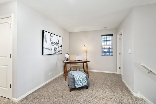 187 Cressmoor Boulevard, Hobart, IN 46342