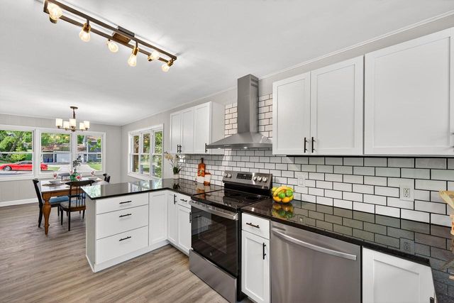 1775 Falls ROAD, Grafton, WI 53024