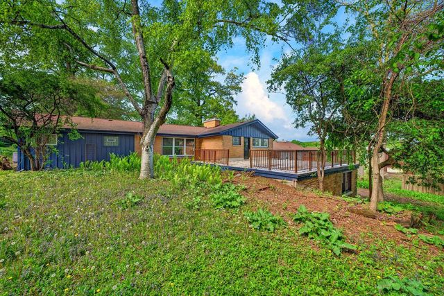 1775 Falls ROAD, Grafton, WI 53024