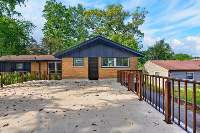 1775 Falls ROAD, Grafton, WI 53024