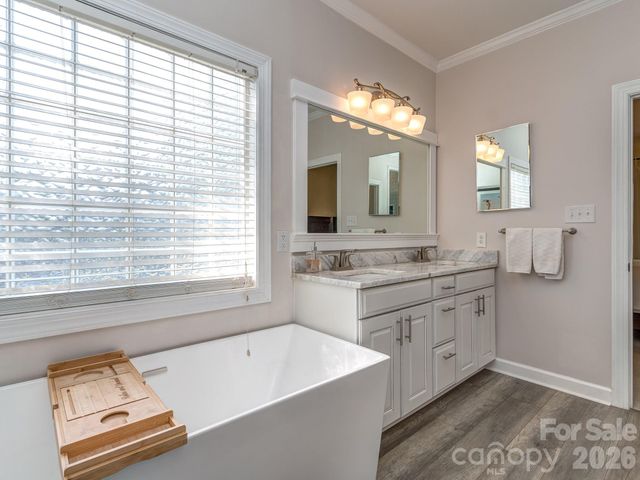 4651 Glasgow Court, Gastonia, NC 28056