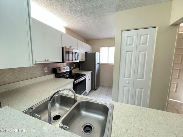85 DEBARRY Avenue 1071, Orange Park, FL 32073