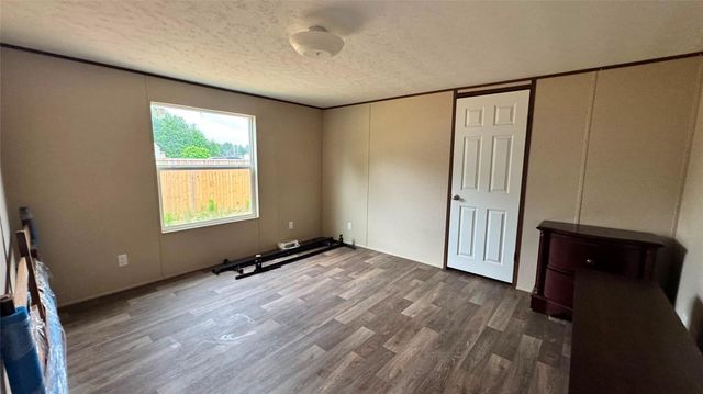 836 Road 5605, Cleveland, TX 77327