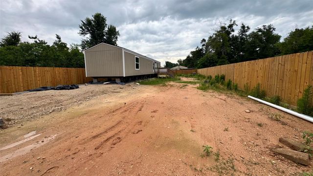 836 Road 5605, Cleveland, TX 77327