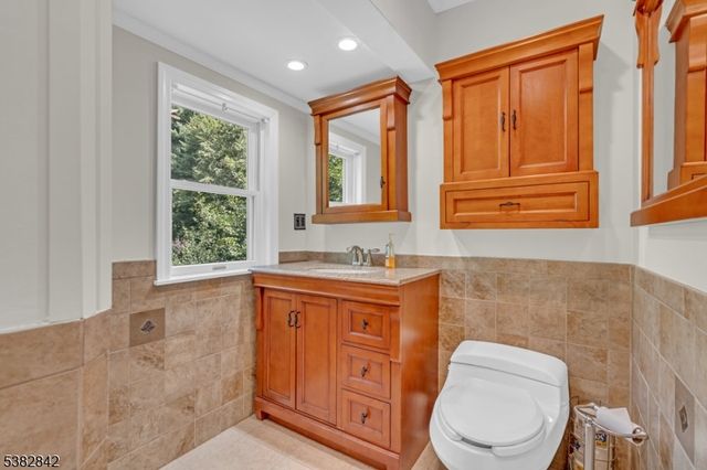 30 Sunset Rd, Rockaway Twp., NJ 07435