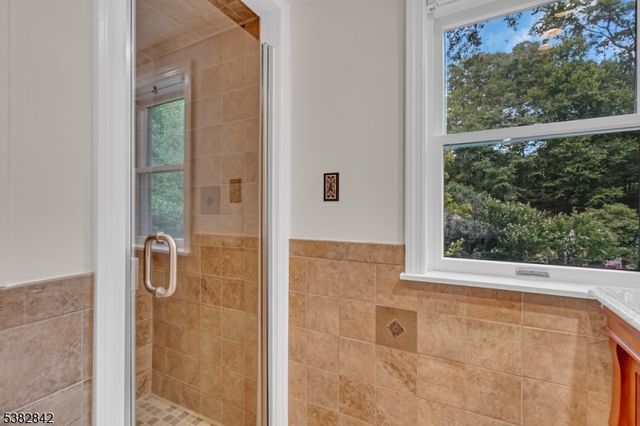 30 Sunset Rd, Rockaway Twp., NJ 07435
