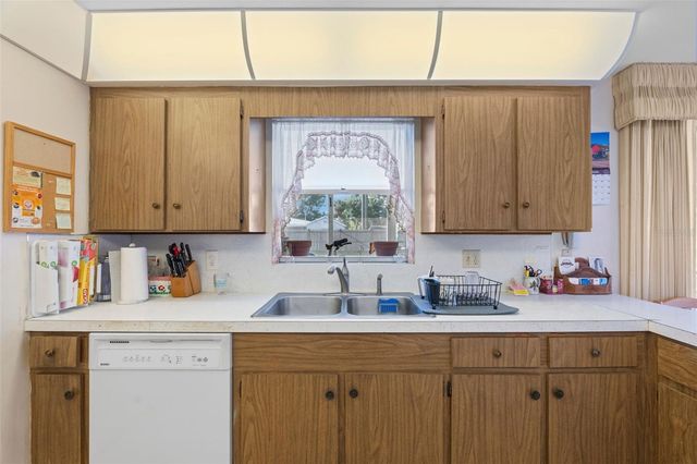 2952 SEQUOIA LANE, Sarasota, FL 34237