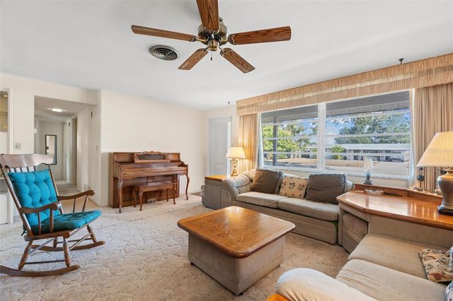 2952 SEQUOIA LANE, Sarasota, FL 34237