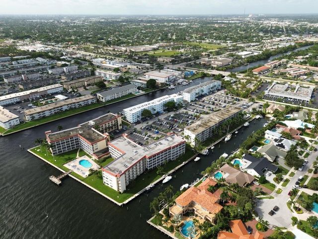 109 PARADISE HARBOUR Boulevard 414, North Palm Beach, FL 33408