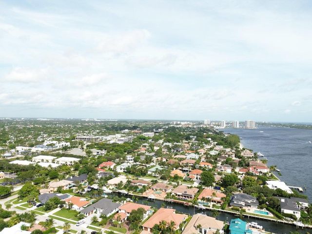 109 PARADISE HARBOUR Boulevard 414, North Palm Beach, FL 33408
