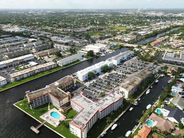 109 PARADISE HARBOUR Boulevard 414, North Palm Beach, FL 33408