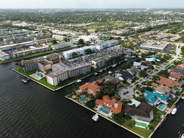 109 PARADISE HARBOUR Boulevard 414, North Palm Beach, FL 33408