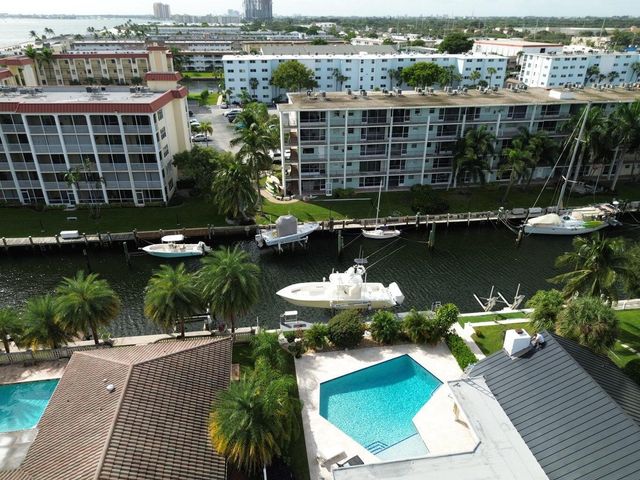 109 PARADISE HARBOUR Boulevard 414, North Palm Beach, FL 33408