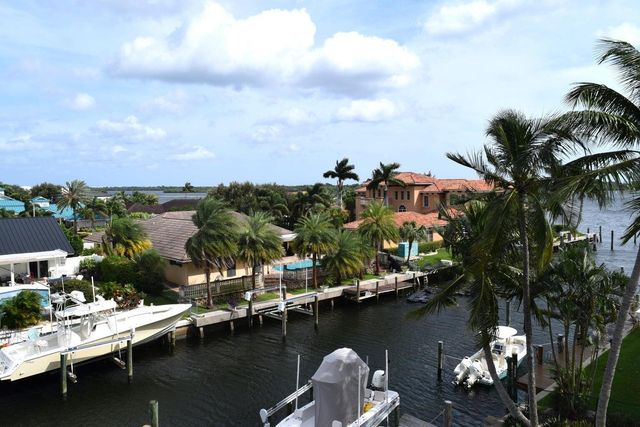 109 PARADISE HARBOUR Boulevard 414, North Palm Beach, FL 33408